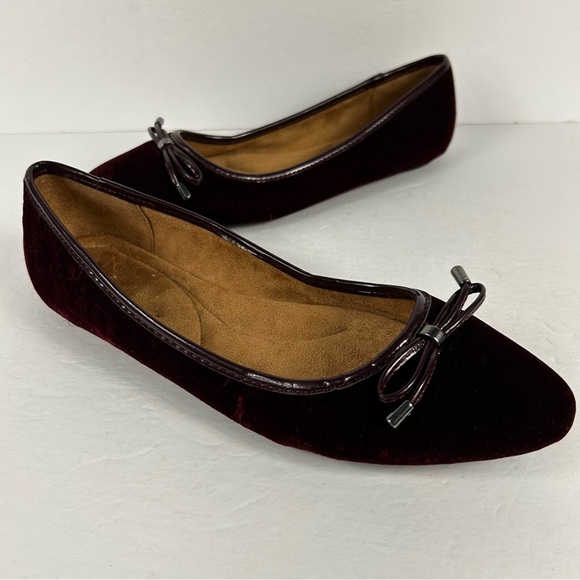 naturalizer Elegant Burgundy Velvet Flats 8.5 - Picture 5 of 9